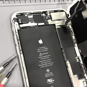 iPhone8Plus バッテリー交換