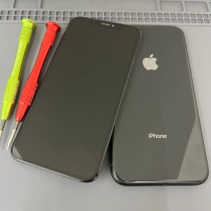 iPhoneXR 液晶交換修理