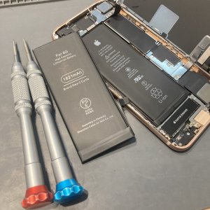 iPhone8 バッテリー 交換修理 即日