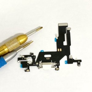 iPhone11 ライトニング修理