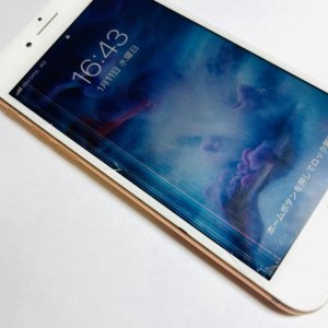 iPhone8 液晶パネル交換