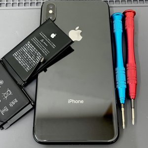 iPhoneXSmax バッテリー交換修理