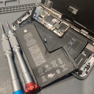 iPhoneXS バッテリー 交換 修理 即日