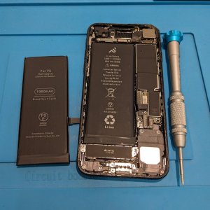 iPhone8 バッテリー交換