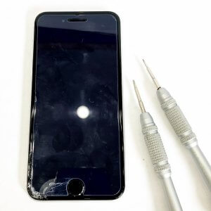 iPhone SE2 フロントパネル交換