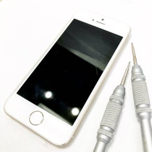 iPhone 初代SE バッテリー交換