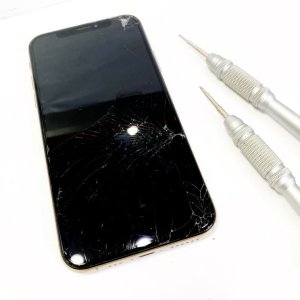 iPhone XS フロントパネル交換