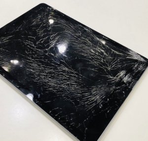 iPadPro10.5 フロントパネル交換