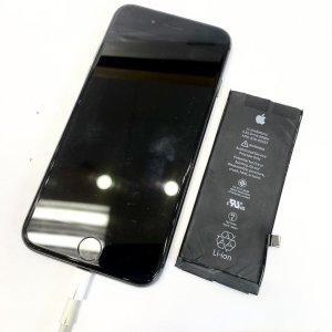 iPhone 8 バッテリー交換
