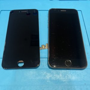 iPhone8  液晶交換
