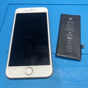 iPhone8 バッテリー交換
