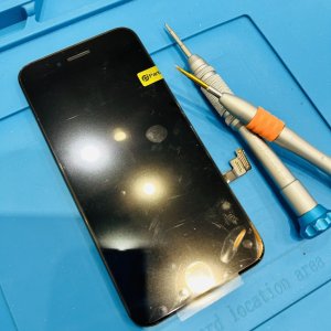 iPhoneSE3 アイフォンエスイースリー 液晶交換