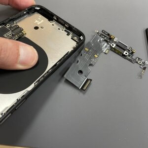 iPhoneSE 【第2世代】充電不良 ライトニング交換