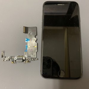 iPhone8 ライトニング交換