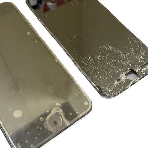 iPhoneSE2　フロントパネル交換