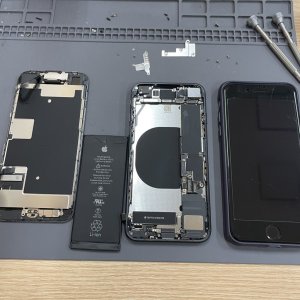 iPhone SE2 バッテリー交換