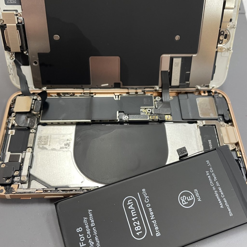 iPhone8 バッテリー交換
