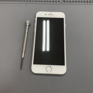 iPhone8 ガラス交換
