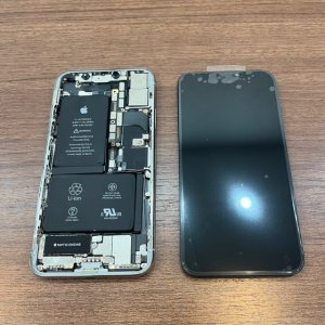 iPhoneXの修理 液晶パネル交換｜川口市鳩ヶ谷