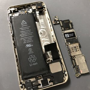 iPhone5SE 水没修理