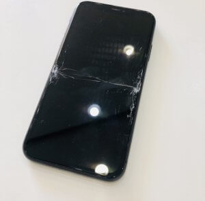 iPhone11 液晶交換