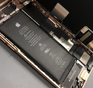 iPhone8 バッテリー交換