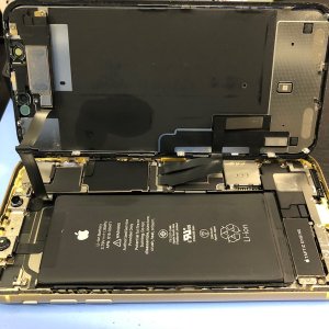 iPhoneXR バッテリー交換