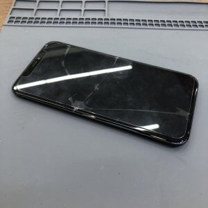 iPhoneXR画面交換修理