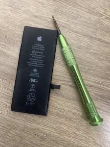 iPhoneSE2バッテリー交換修理