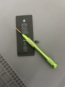 iPhone８バッテリー交換