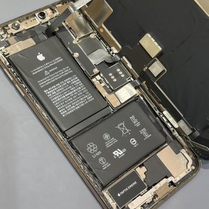 iPhoneXSMax 【アイフォンテンエスマックス】 バッテリー交換