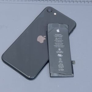 iPhoneSE2【アイフォンエスイーツー】バッテリー交換