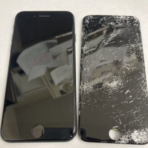 iPhoneSE3 液晶交換