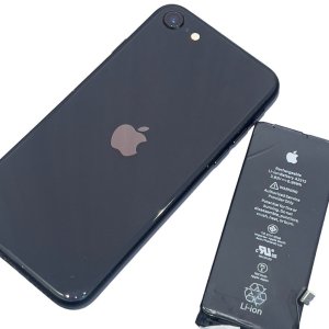 iPhoneSE2 【アイフォンエスイーツー】 バッテリー交換