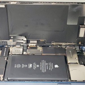 iPhone12 バッテリー交換