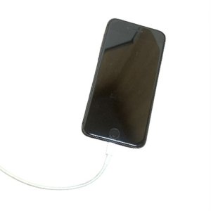 iPhone8 充電コネクタ修理