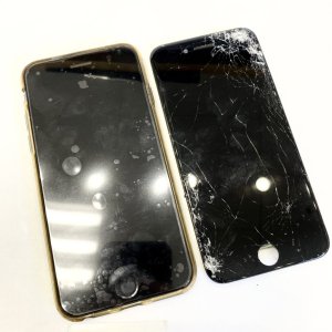 iPhone 8 フロントパネル交換