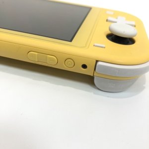 任天堂スイッチライト Nintendo Switch Lite Lボタン修理