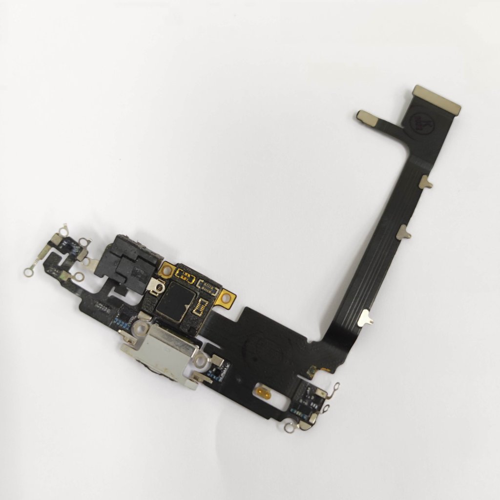 iPhone11Pro ライトニング交換修理