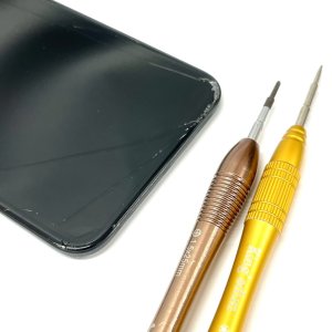 iPhone11 フロントパネル交換修理