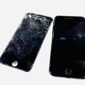 iPhoneSE2 フロントパネル交換修理