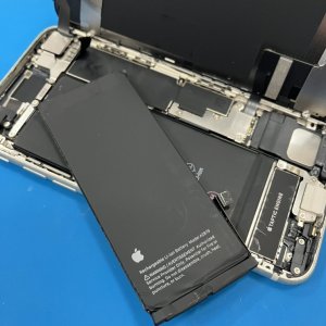 iPhoneSE3 バッテリー交換