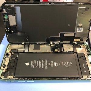 iPhone11バッテリー交換