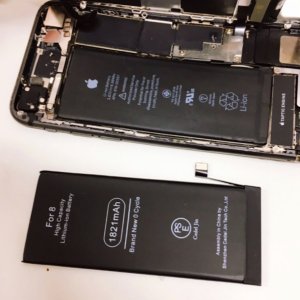 iPhone8 バッテリー交換