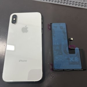 iPhoneXS バッテリー
