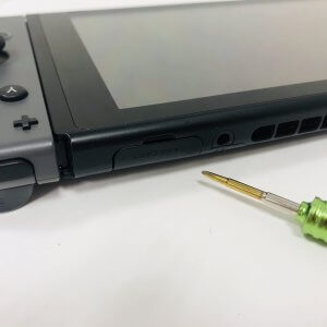 NintendoSwitch　ゲームカードスロット交換修理