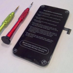 iPhone13miniフロントパネル交換