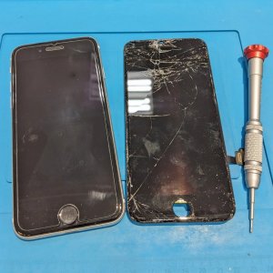 iPhoneSE2 液晶交換