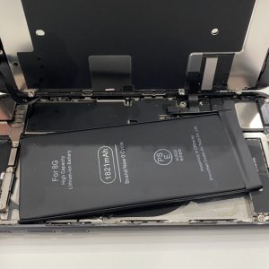 iPhone8 バッテリー交換