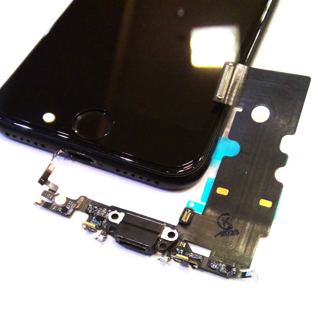 iPhoneSE2 ライトニング修理